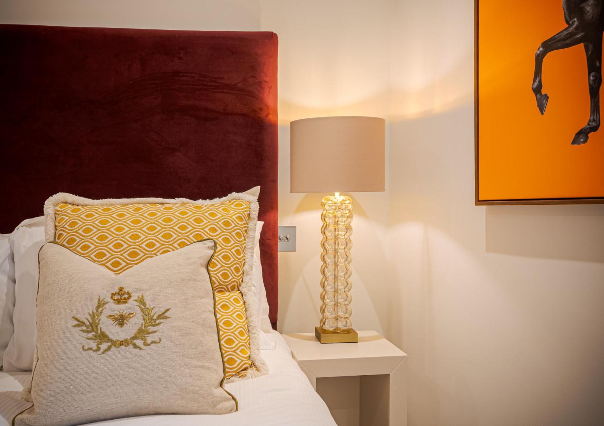 Luxury Belgravia 3br House With Skylights, Ac And Garage Parking Apartment
