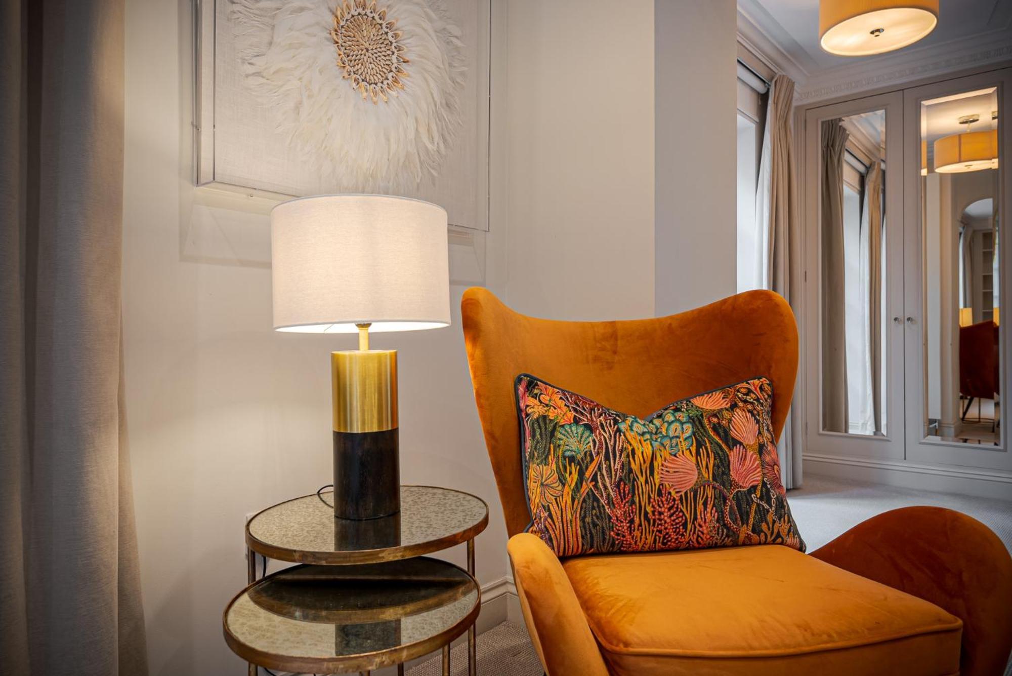 Apartment Luxury Belgravia 3br House With Skylights, Ac And Garage Parking