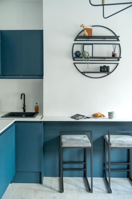 Apartamento 3 Bed New House ! Perfect Location- 5 Minutes From Tube Station *