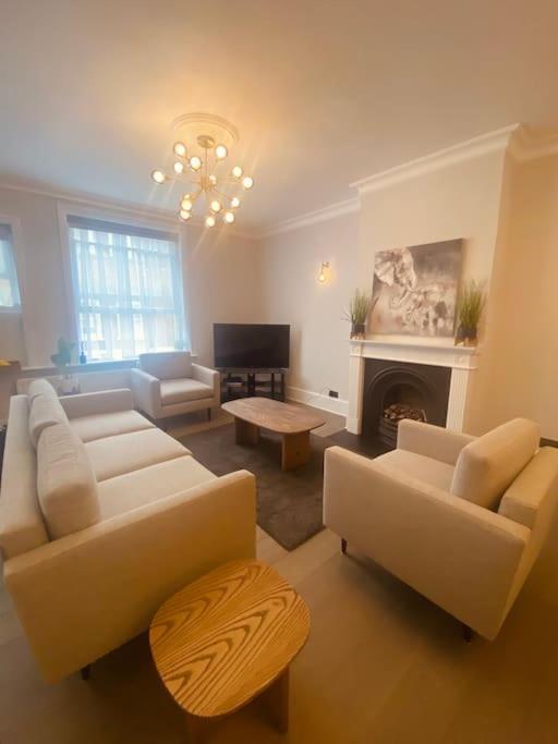 Apartment Amazing Newly Refurbished Mews House In W1