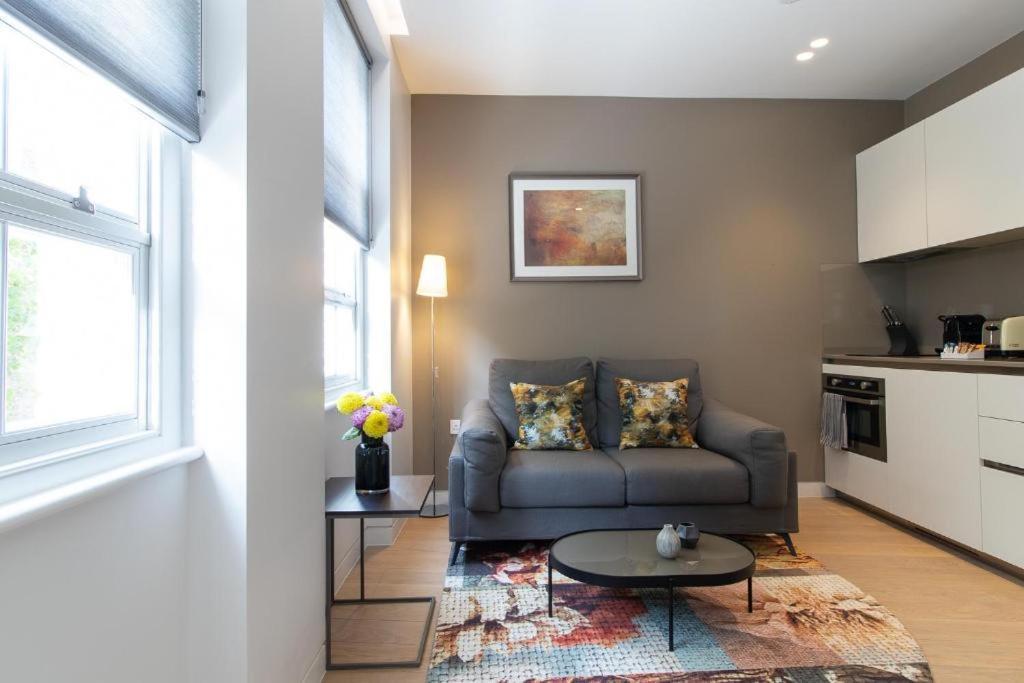 Apartment Wells Court By Aeria London