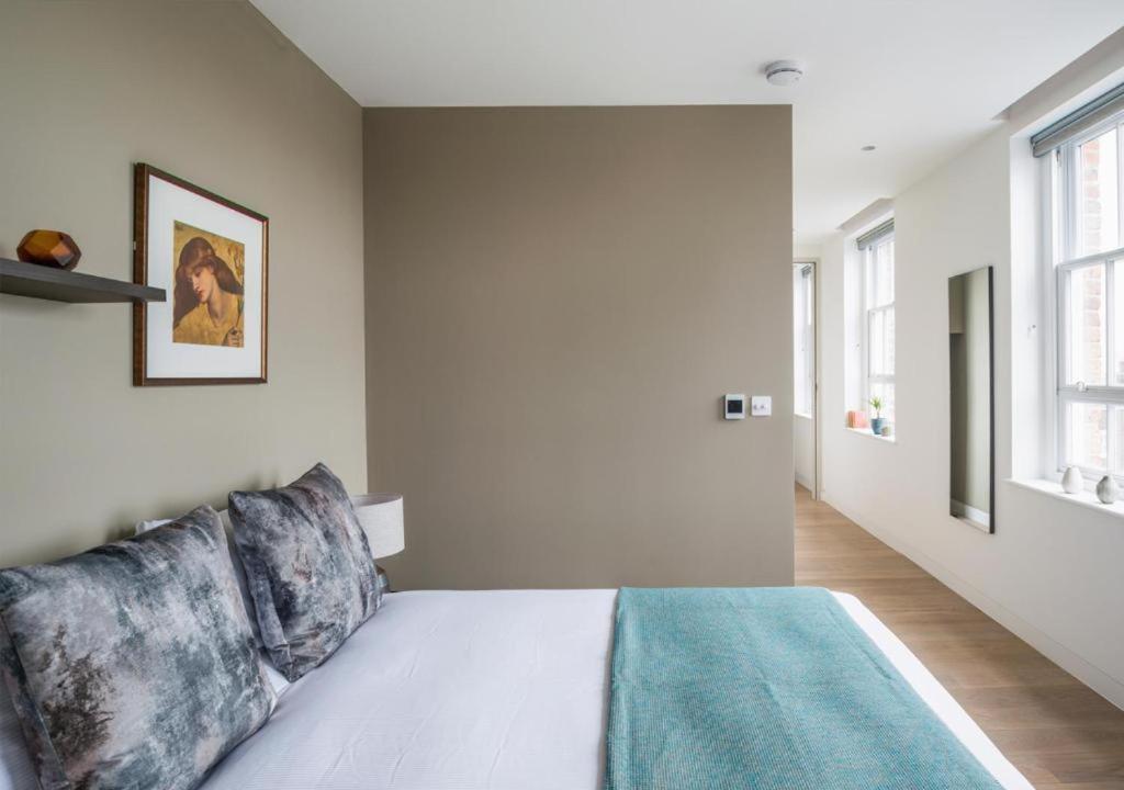 Apartment Wells Court By Aeria *