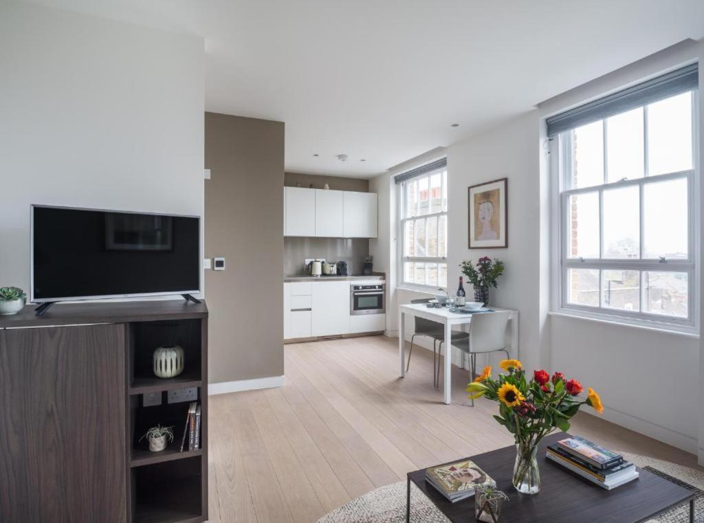 Wells Court By Aeria *