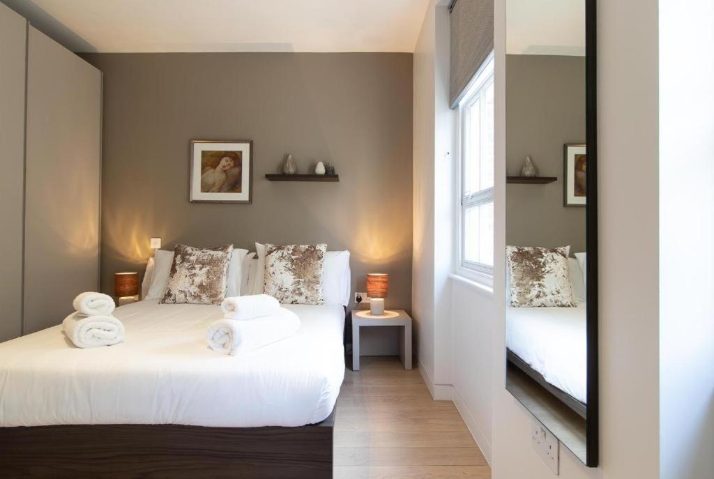 Wells Court By Aeria * London