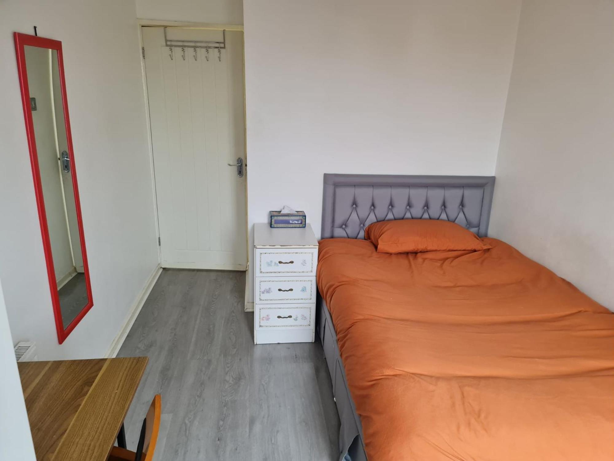 For Rent In Brixton Homestay *
