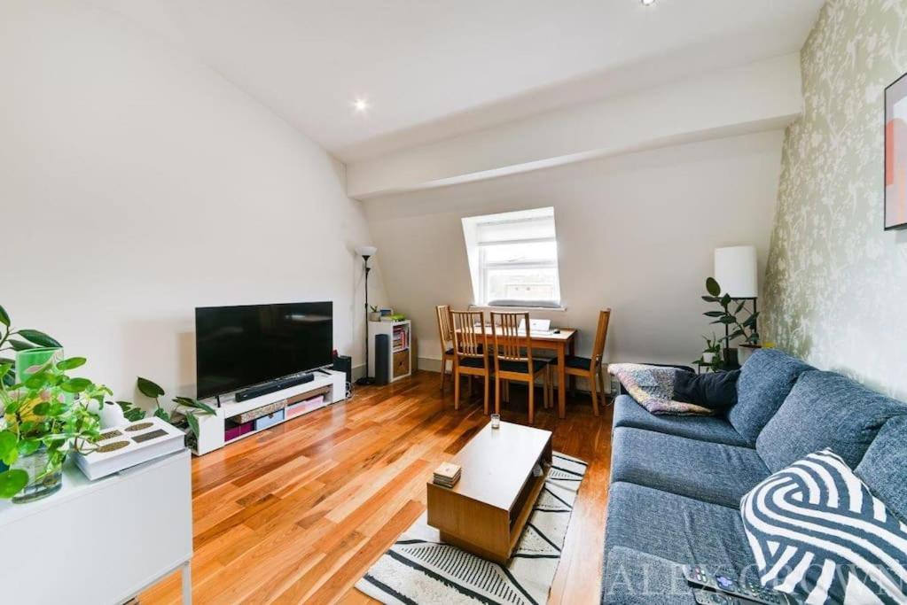 Apartment Cosy Caledonian Road Apartment, Nearby Tube And Restaurants