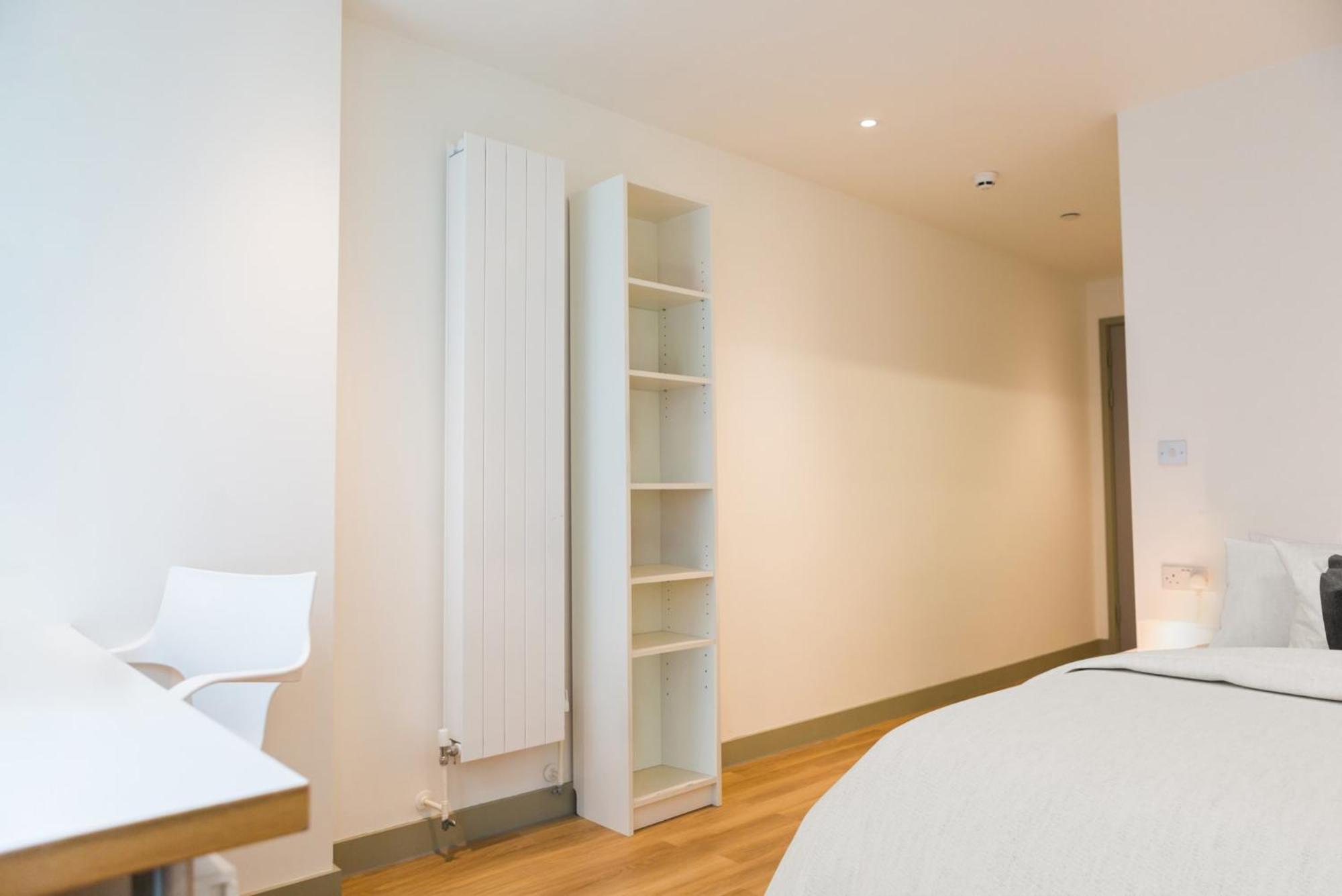 Cosy And At Chapter Aldgate In Appartement Londen