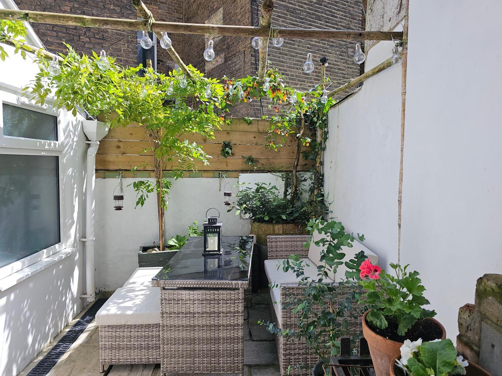 Spacious & Renovated 1-Bed Garden Flat In London * London