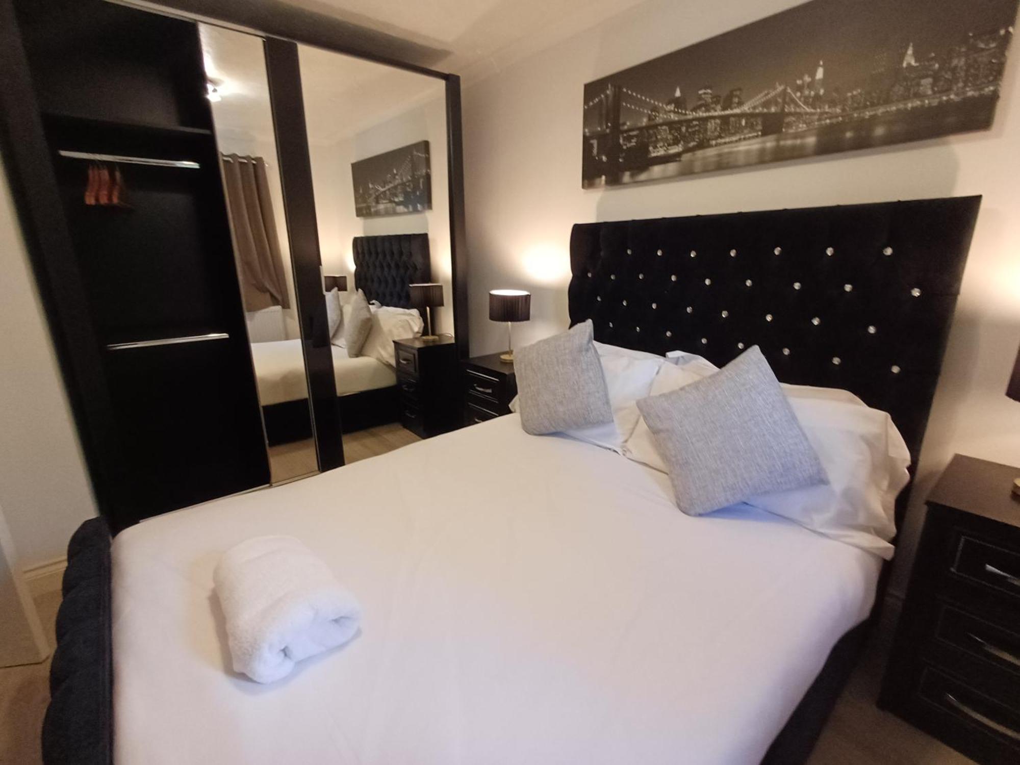 Premier Luxury 3bed Hse At Excel Free Parking Wifi Sleeps 6