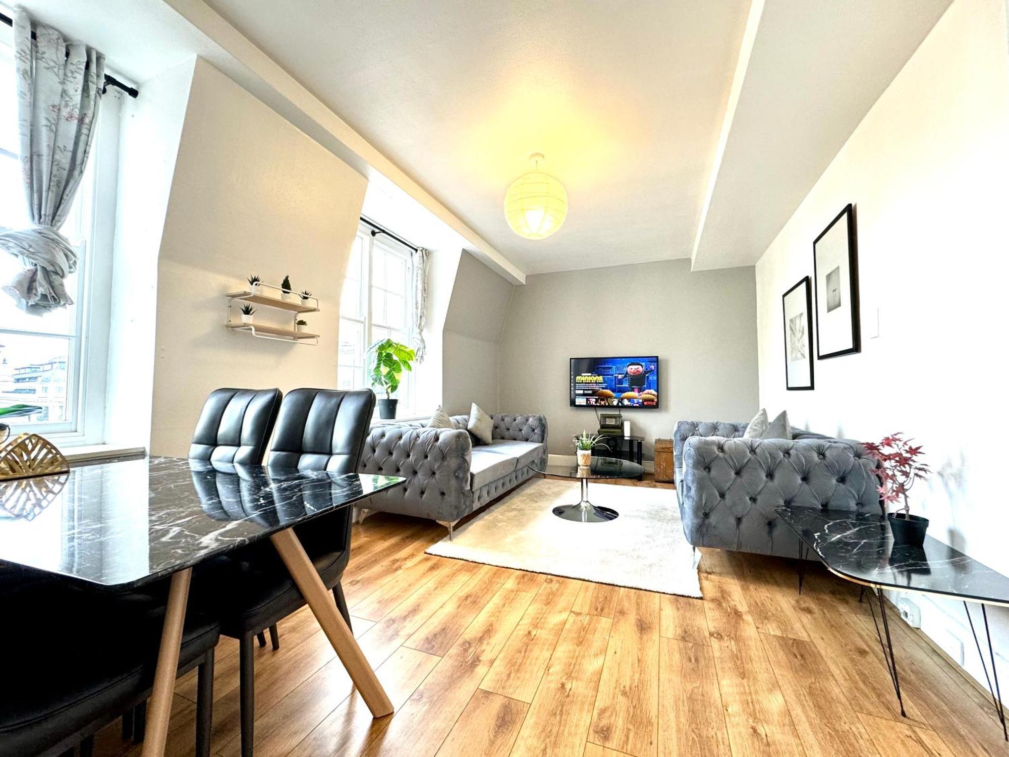 The Prince's Palace Central Queensway By Wild Apartamento