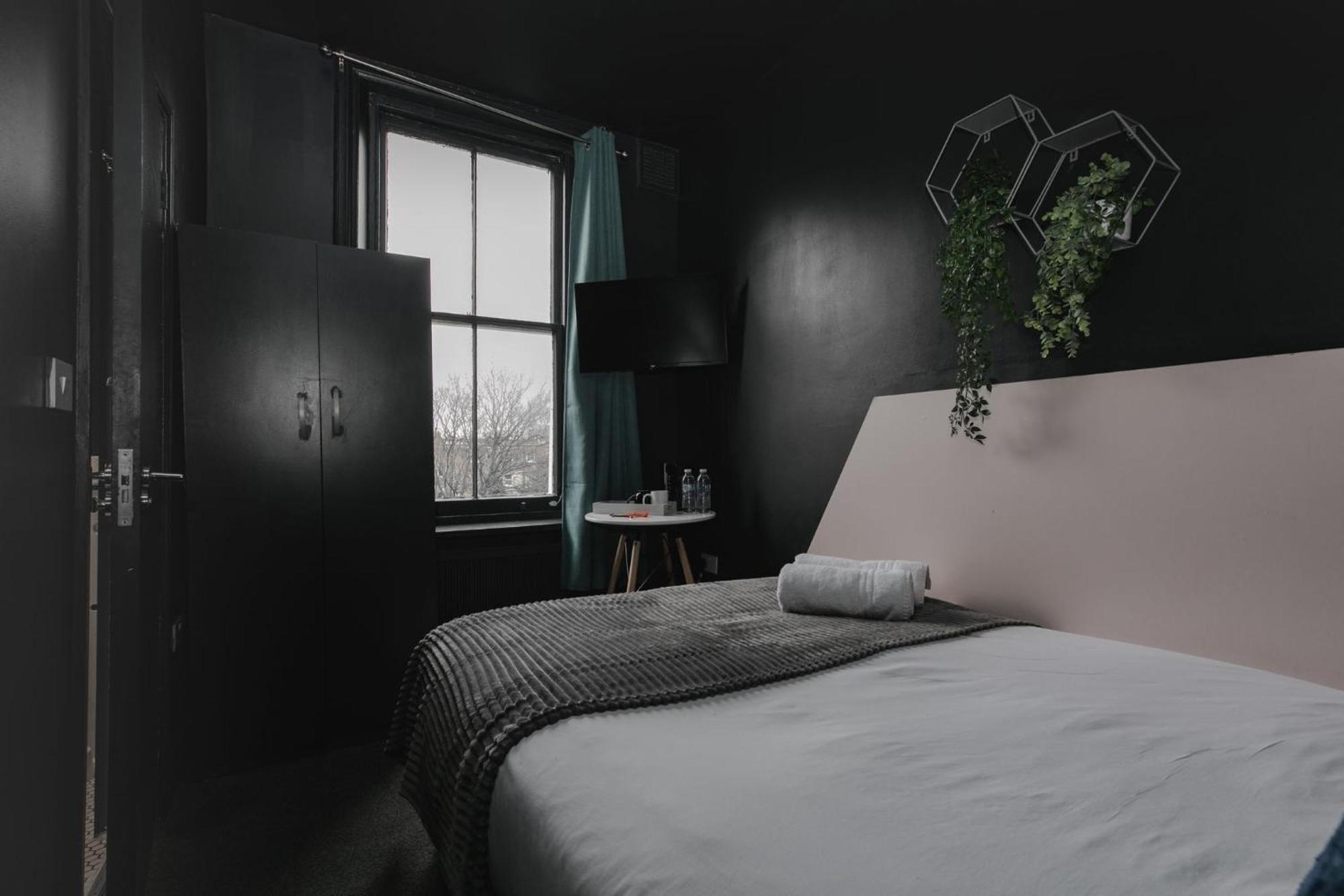 Amsterdam Hotel