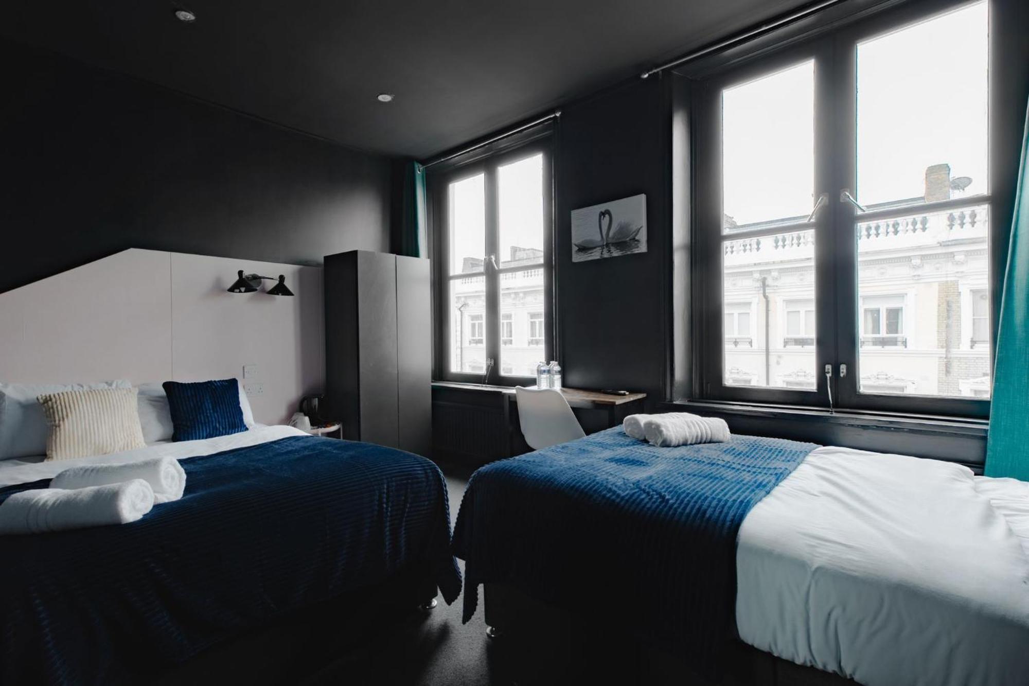 Amsterdam 2*