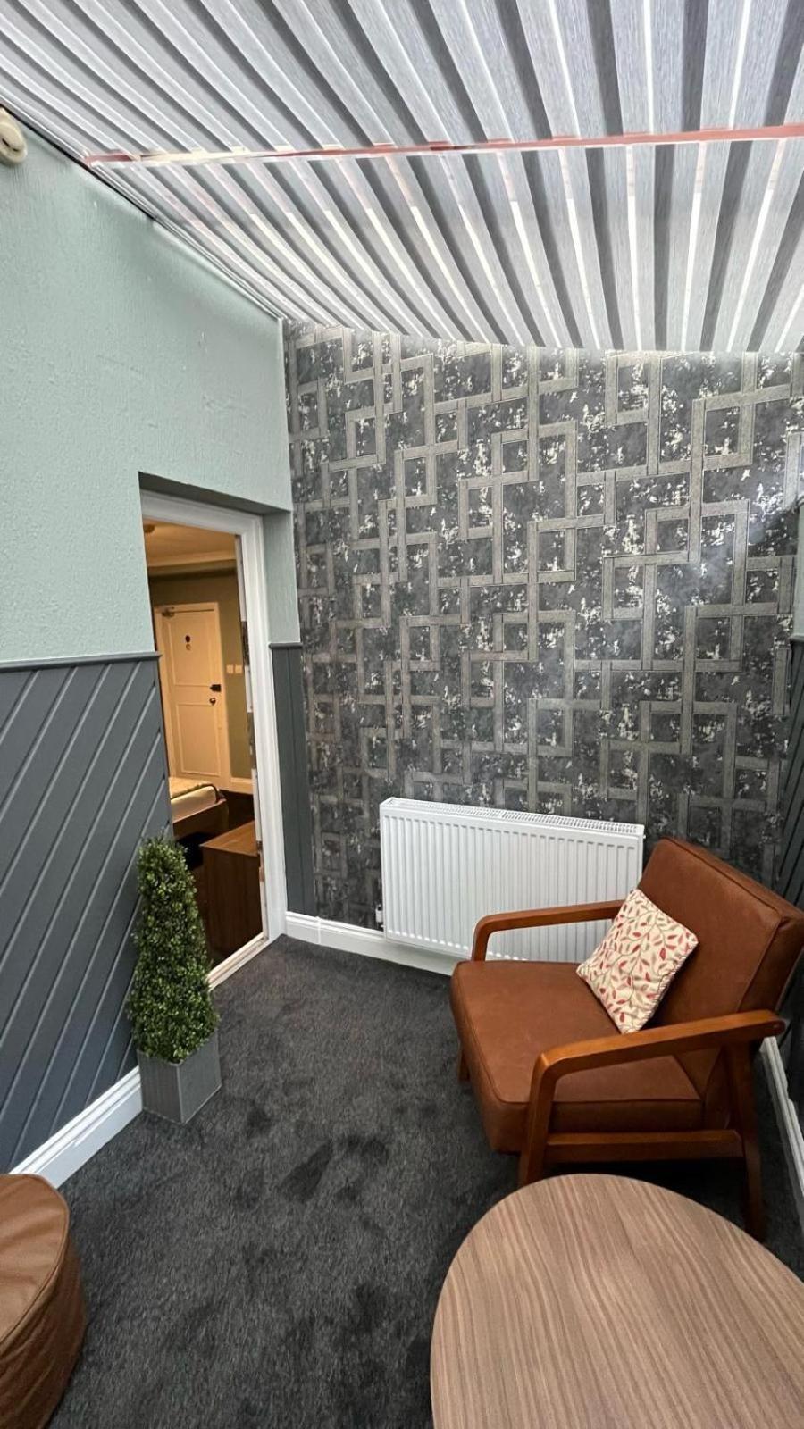 Charlotte Guest house 2*