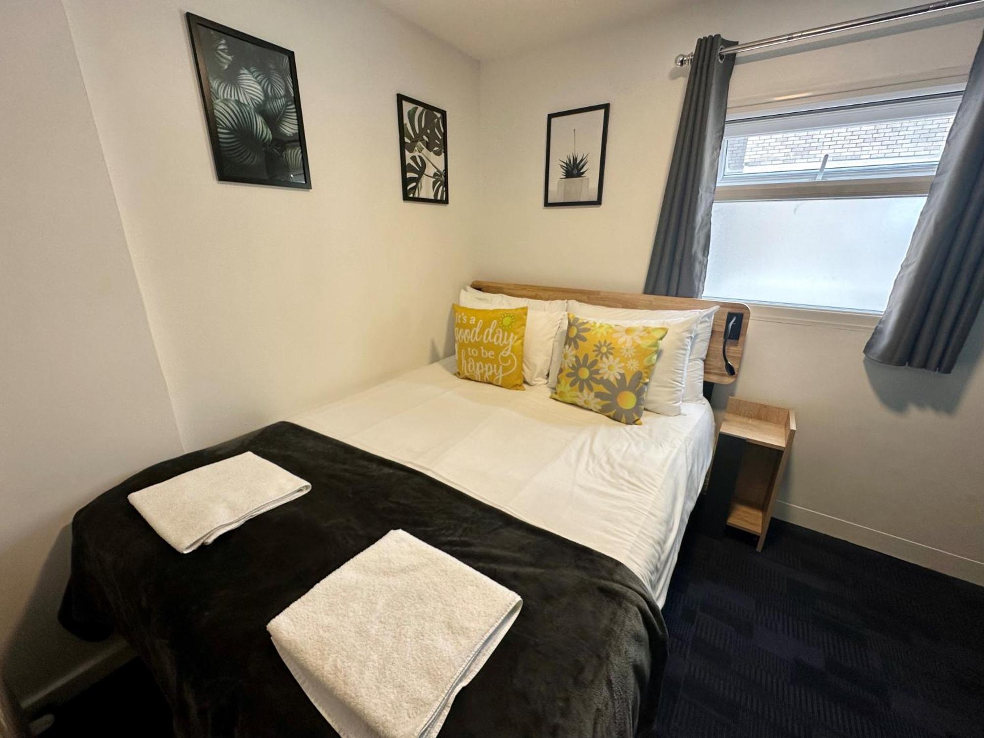Hostal Smart Hyde Park