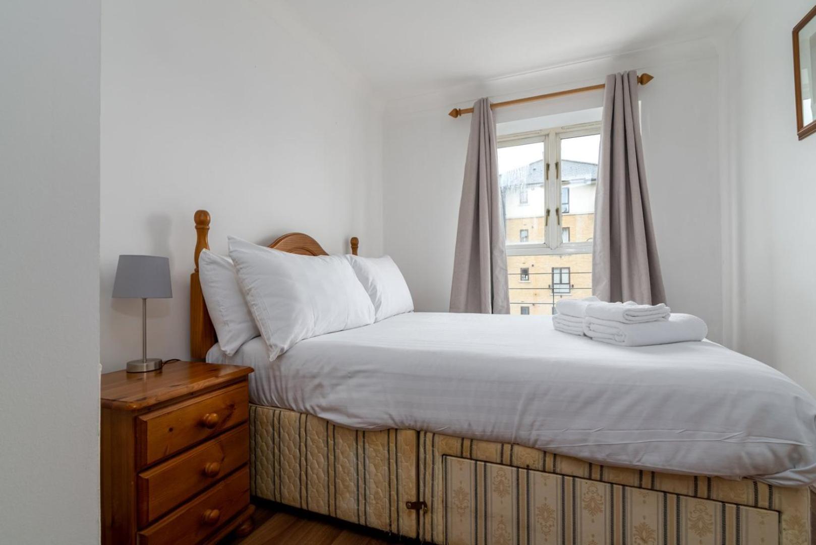 Guestready - Parkside Getaway In Britannia Village Londen