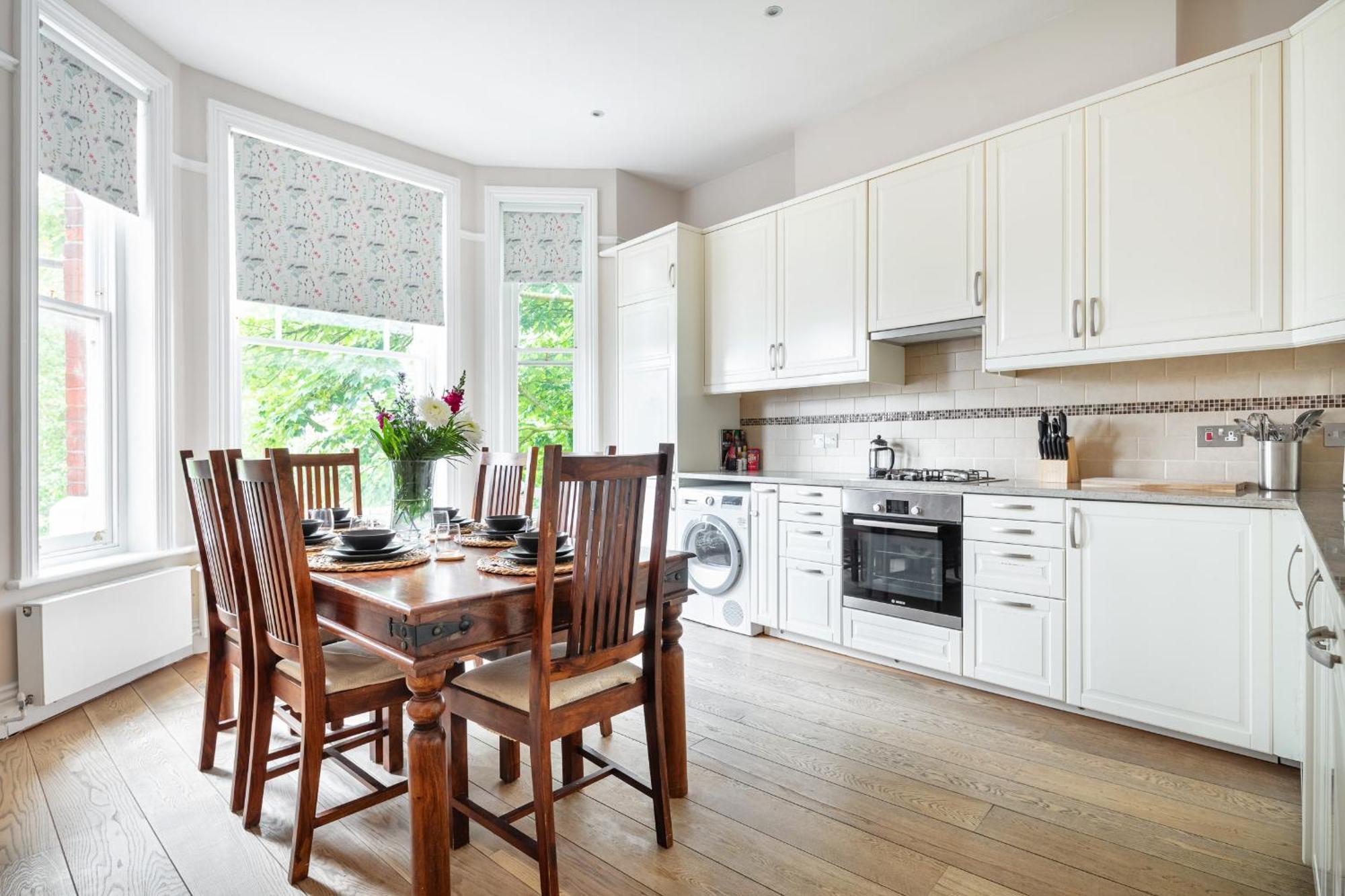 Stylish Hampstead Flat With Character And Charm * London