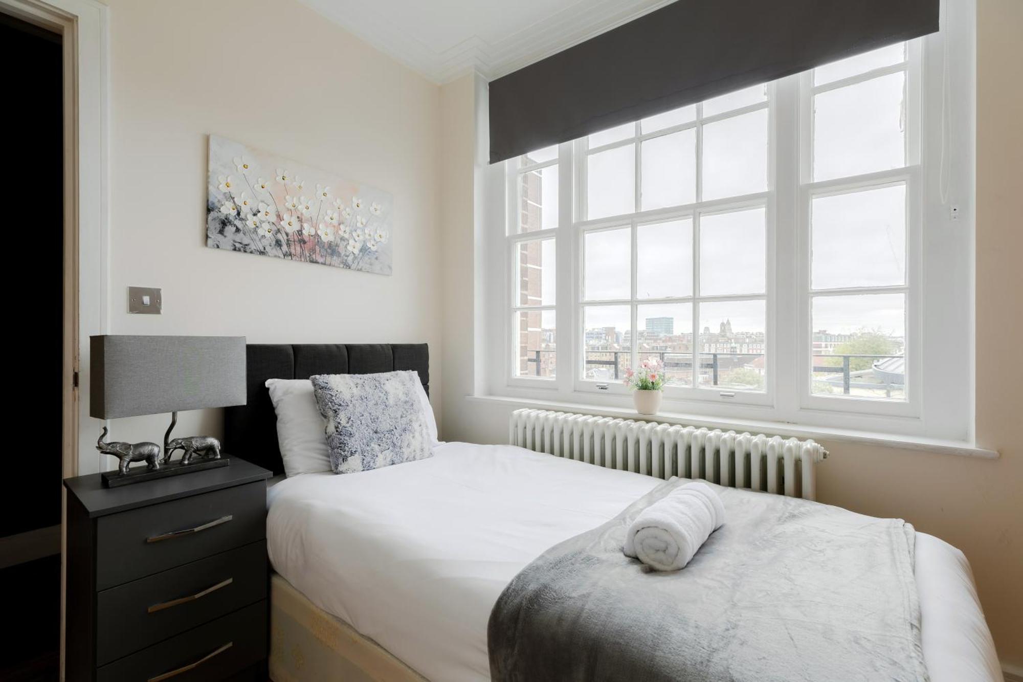 Hyde Park Apartment