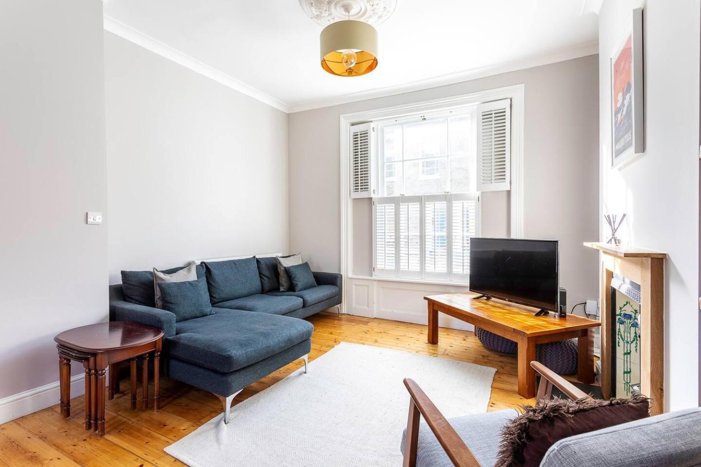 Vakantiehuis Pass The Keys Spacious Camberwell House 30min Bus