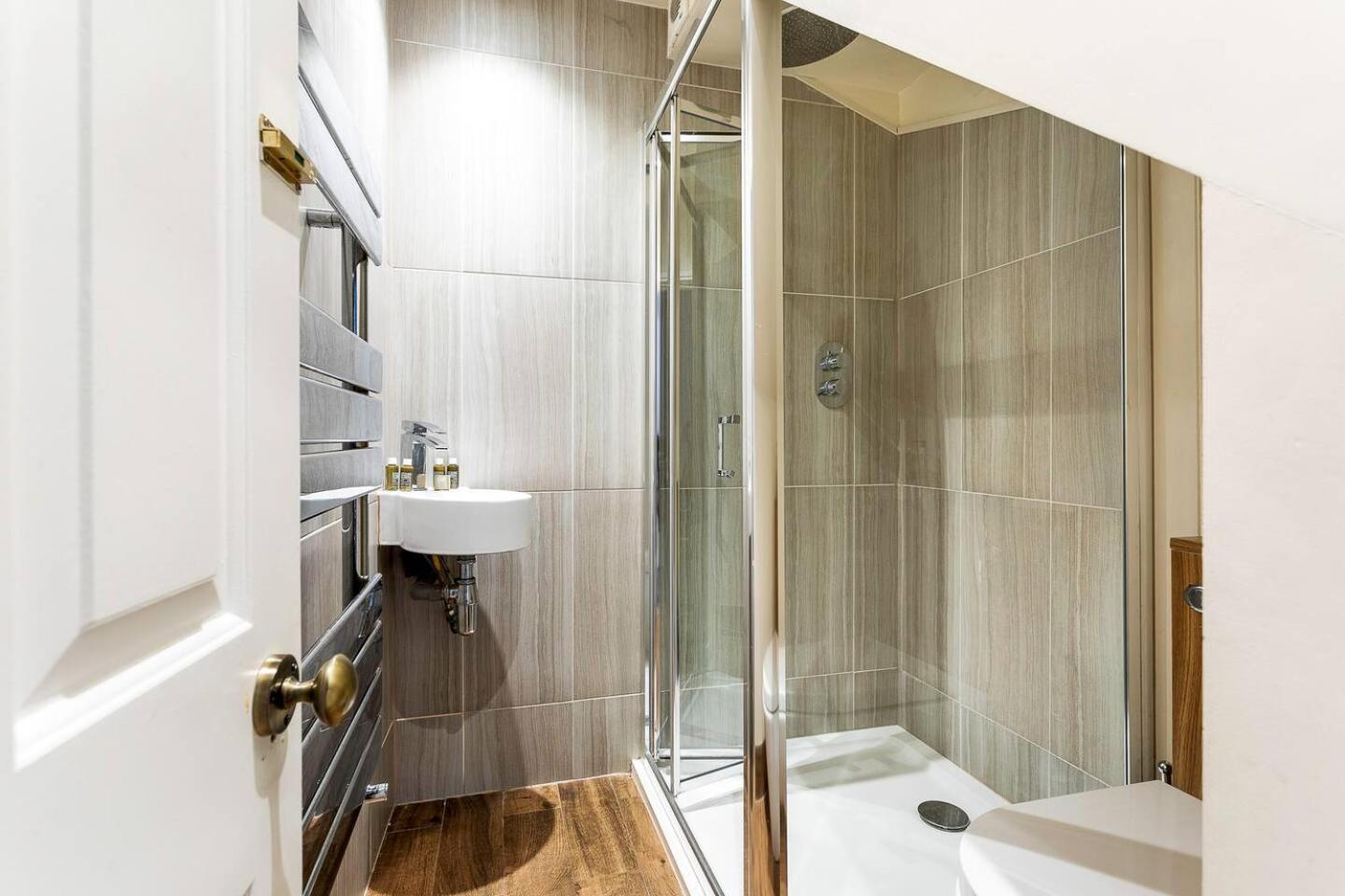 Pass The Keys Spacious Camberwell House 30min Bus Vakantiehuis Londen