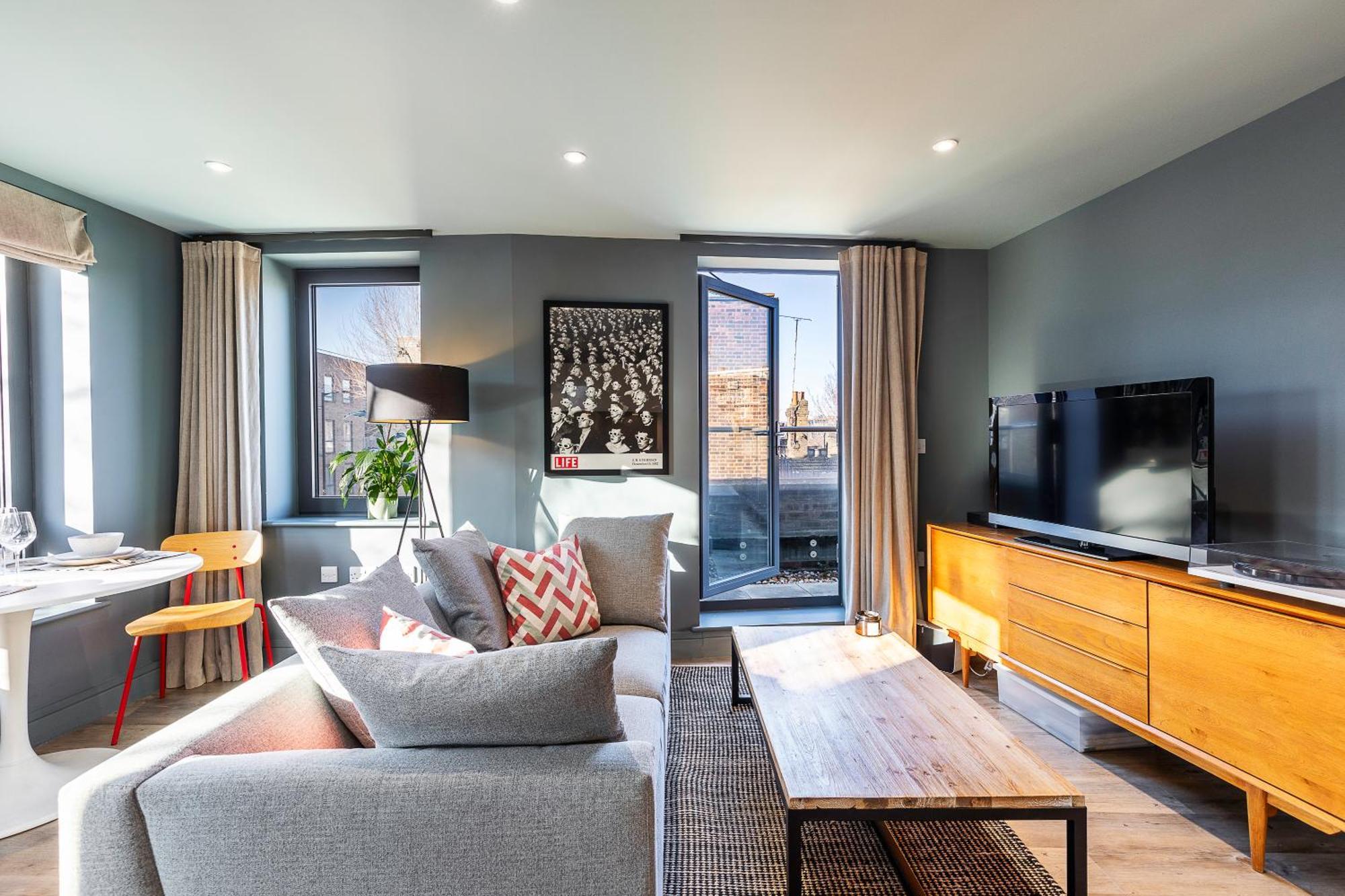 Apartment Bermondsey Bliss Views Comfort And Access!