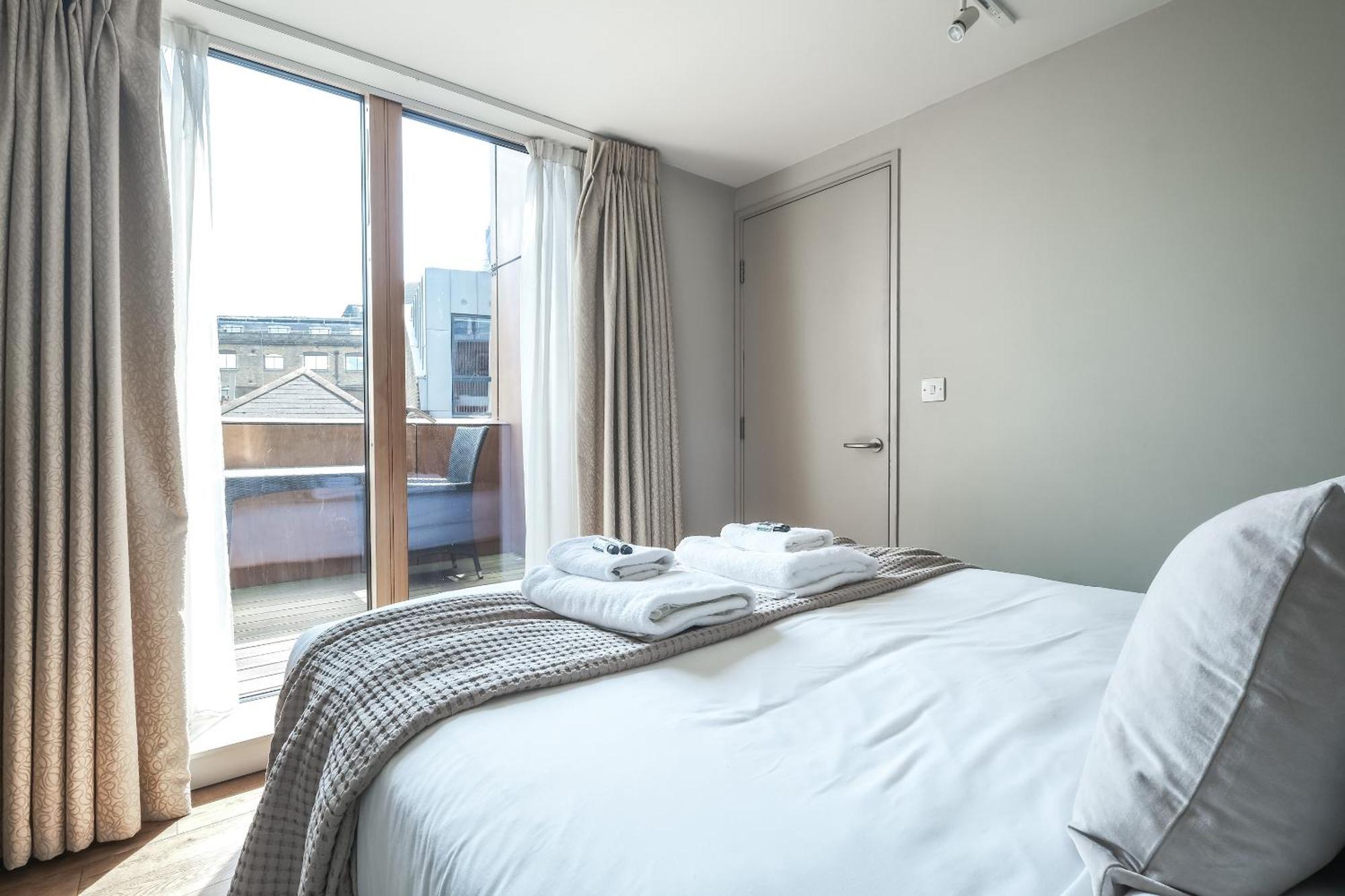 Servised On Artillery Lane Aparthotel