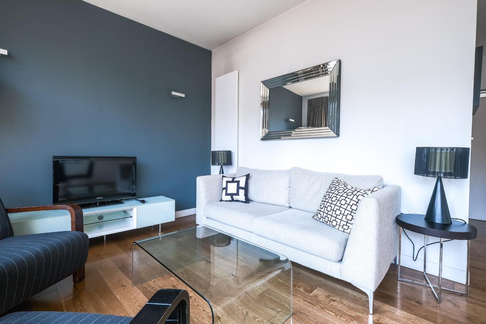 Servised On Artillery Lane Aparthotel 4*
