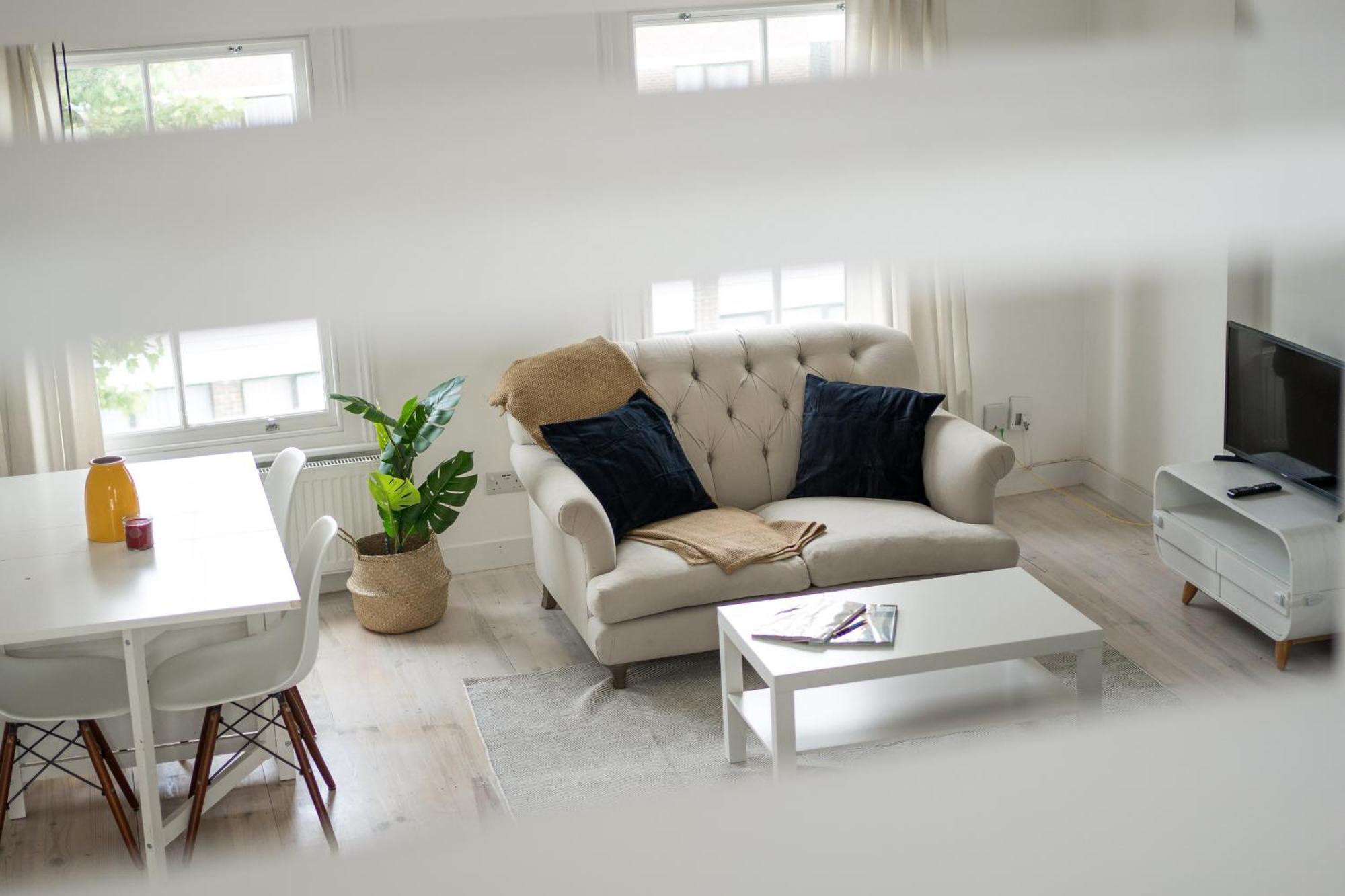 Appartement Elegant 2bd Flat Near Portobello Rd With Balcony Londen