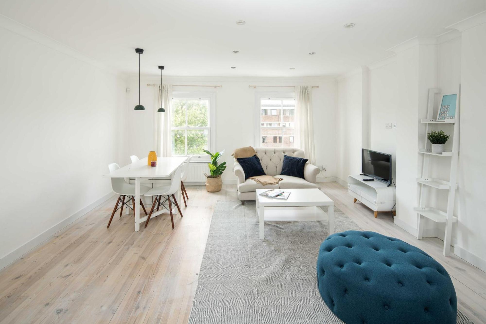 Elegant 2bd Flat Near Portobello Rd With Balcony Appartement Londen