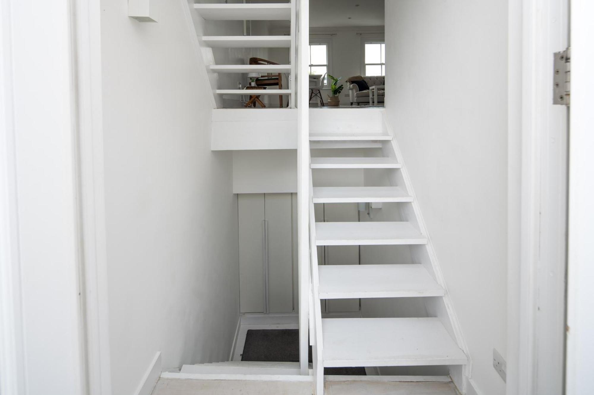 Elegant 2bd Flat Near Portobello Rd With Balcony * Londen