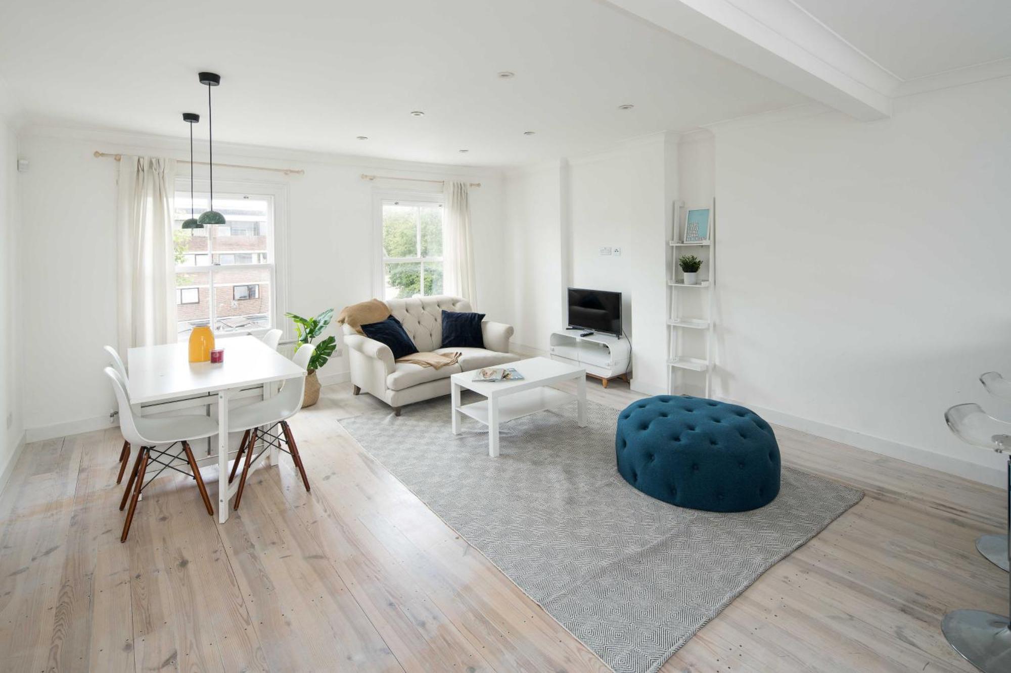 Elegant 2bd Flat Near Portobello Rd With Balcony *