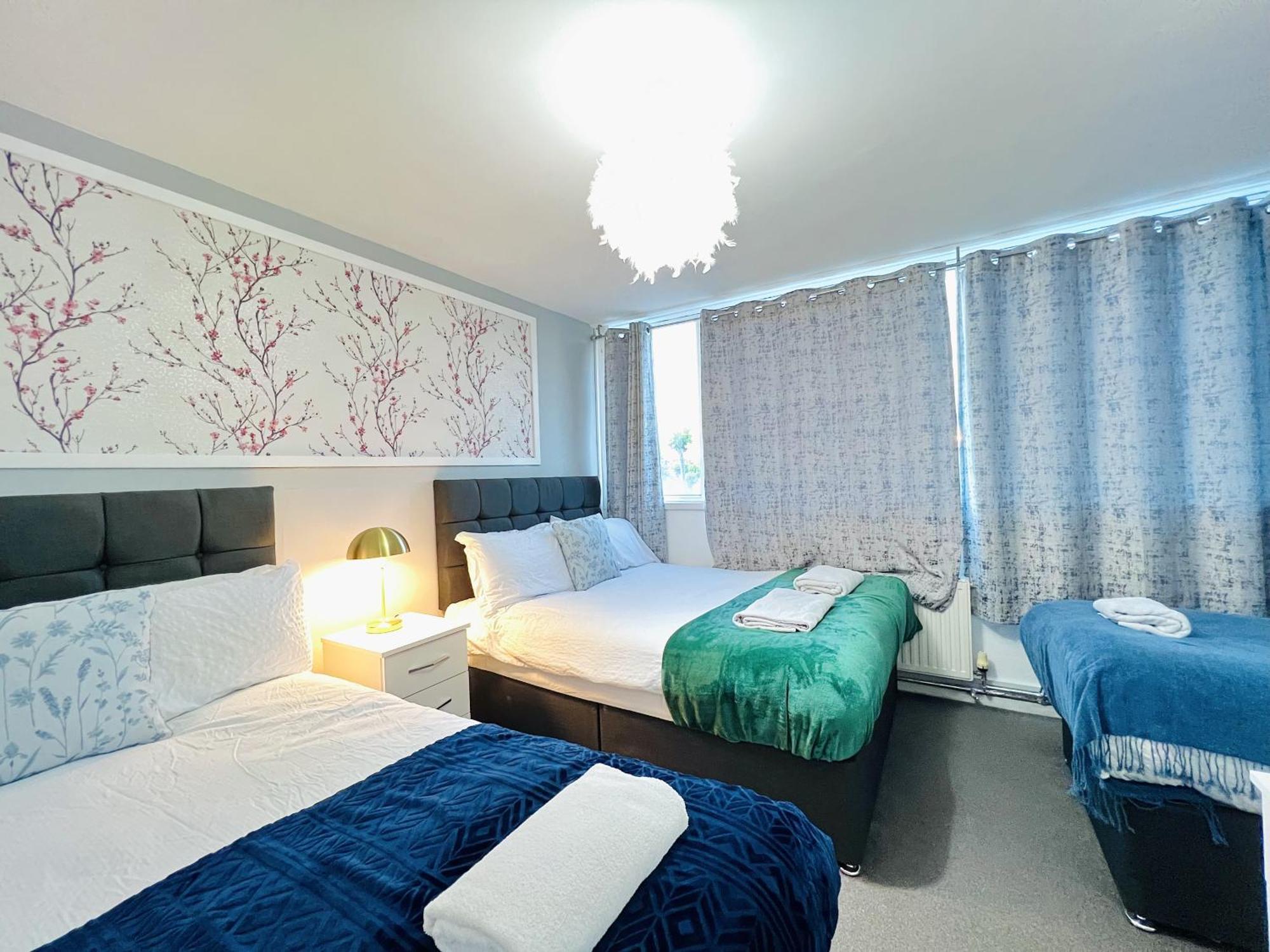 Paddington 3 Bedroom * London