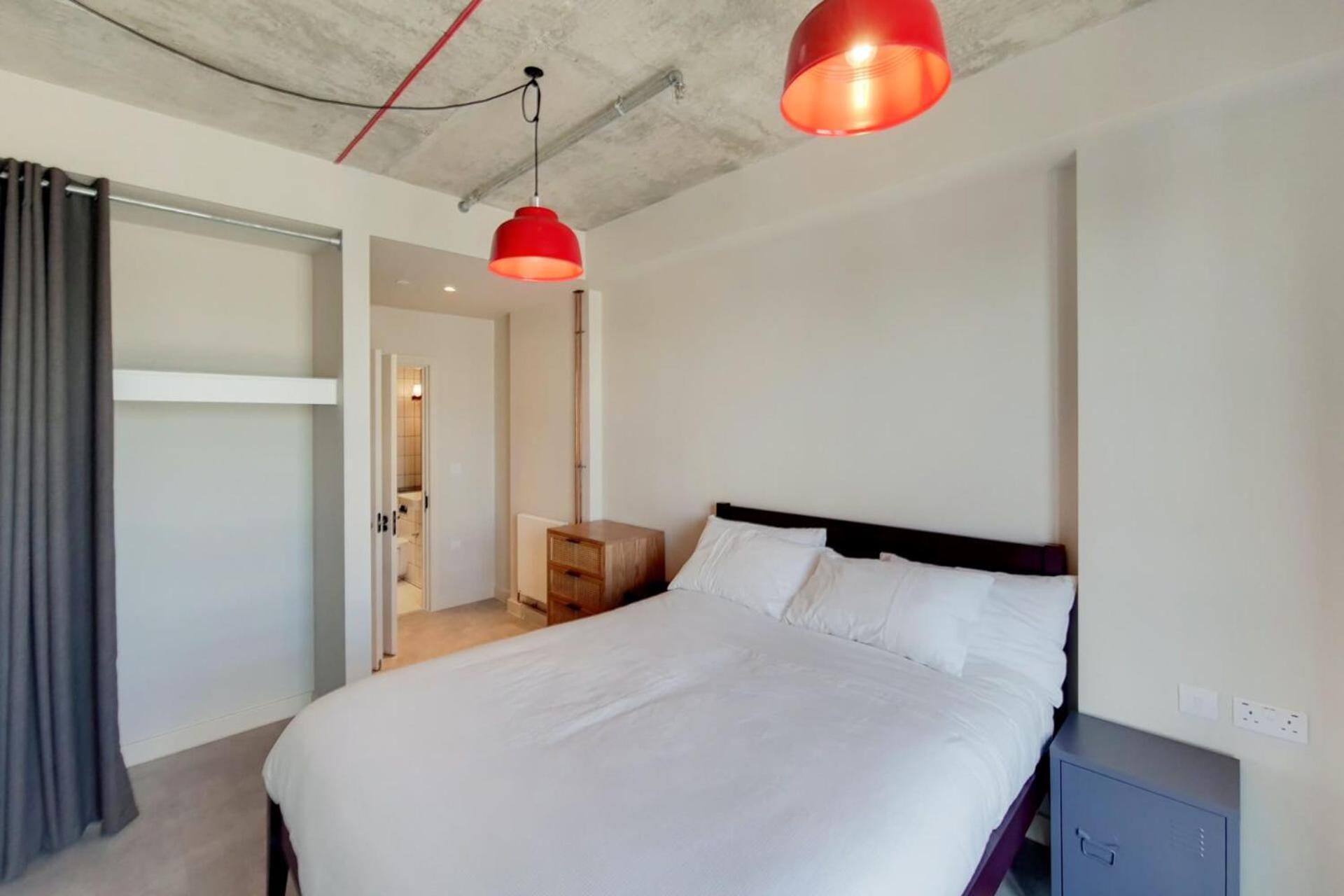 Apartment Home-like Comfort At The Robinson In *