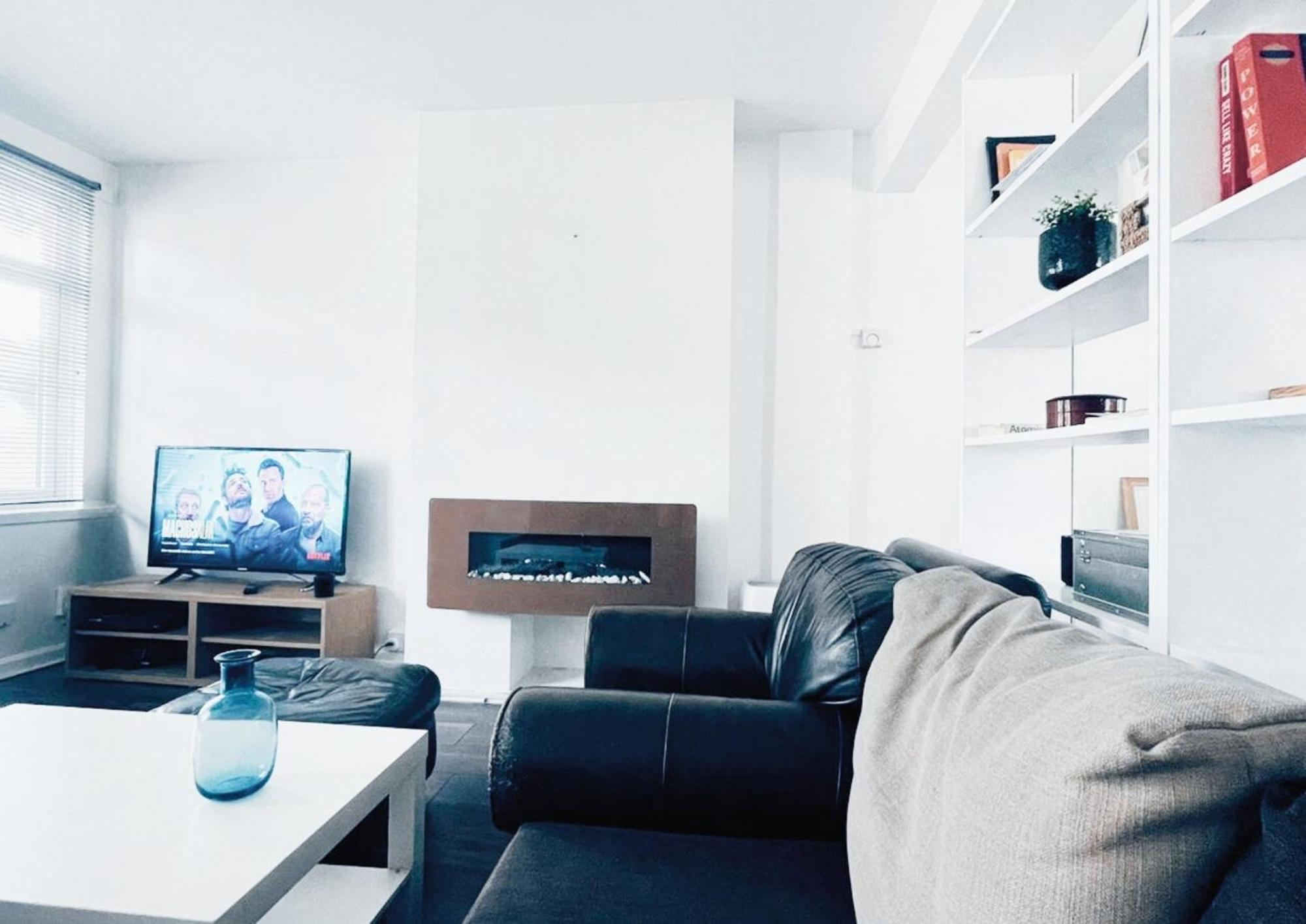 Studio - O2 & Excel Center Apartment *
