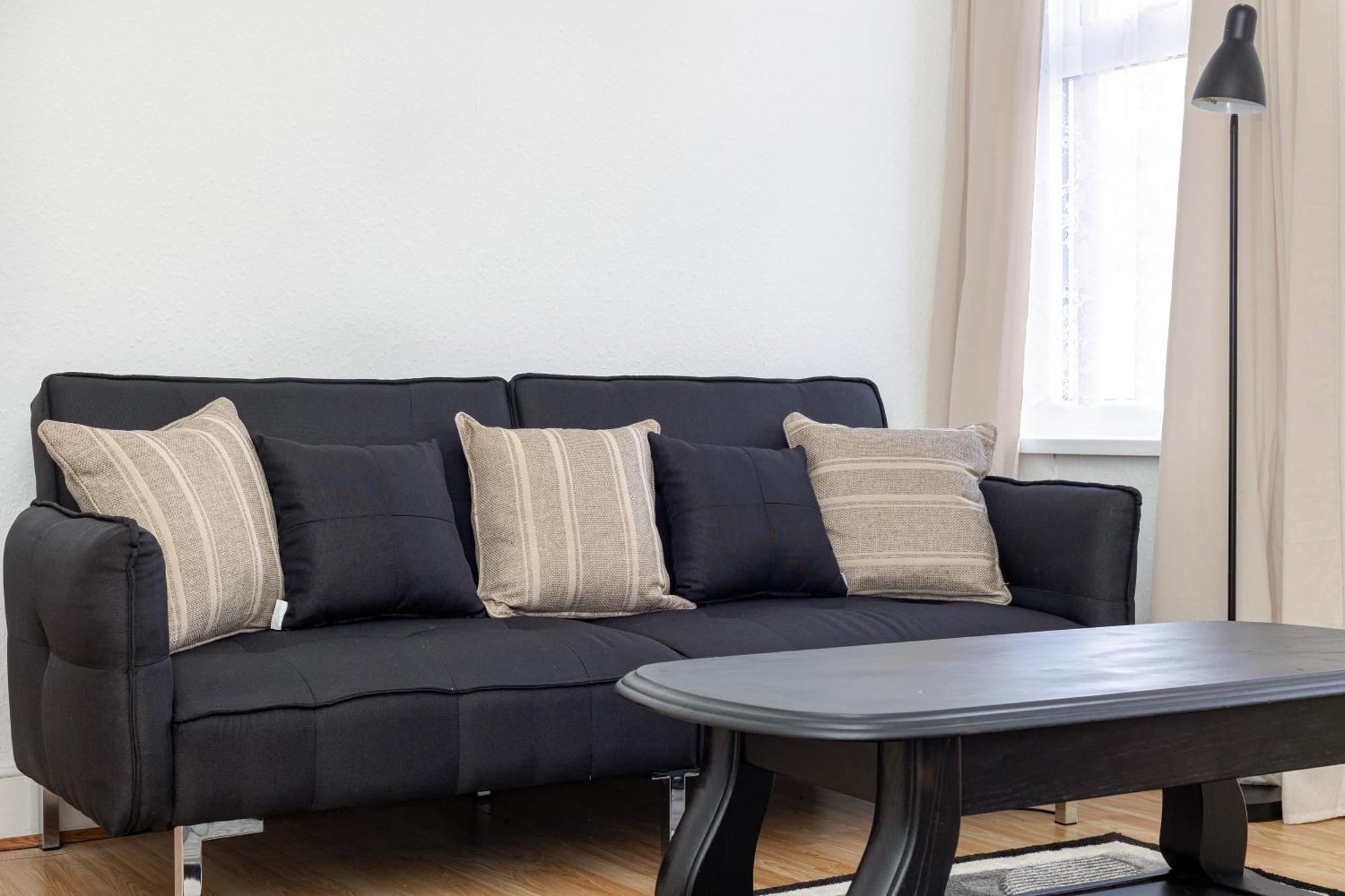 Bright 1br Flat, East London, 5min Upton Park Tube London