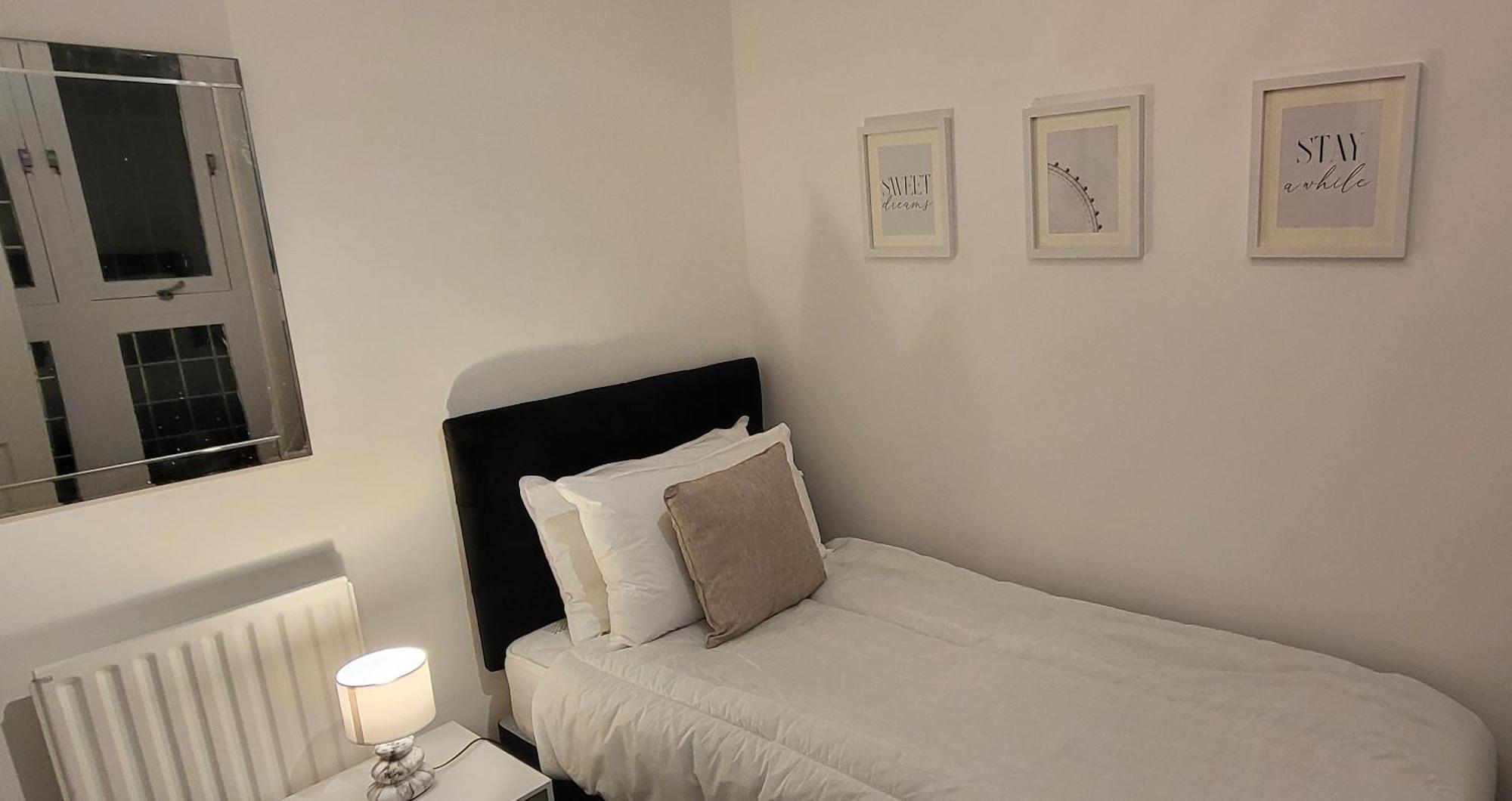 Appartement Stunning 2 Bedroom In Canary Wharf - Morland Londen