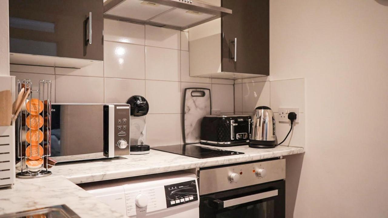 1 Bedroom Arch-view 2 By Icon Living Short Lets & Serviced With Free Parking *