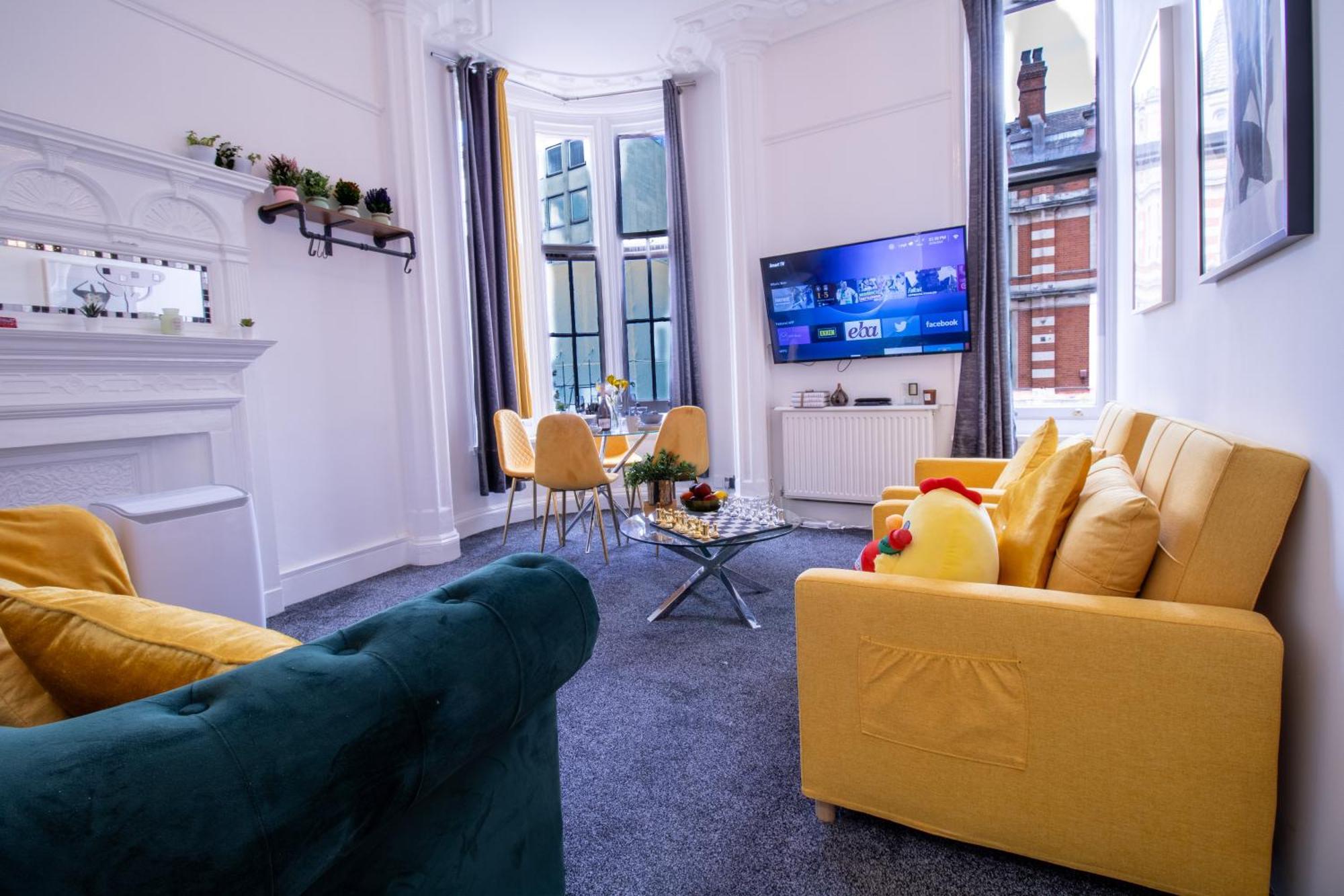 Elegant 3-bedroom On Oxford Street 2gc Appartement Londen