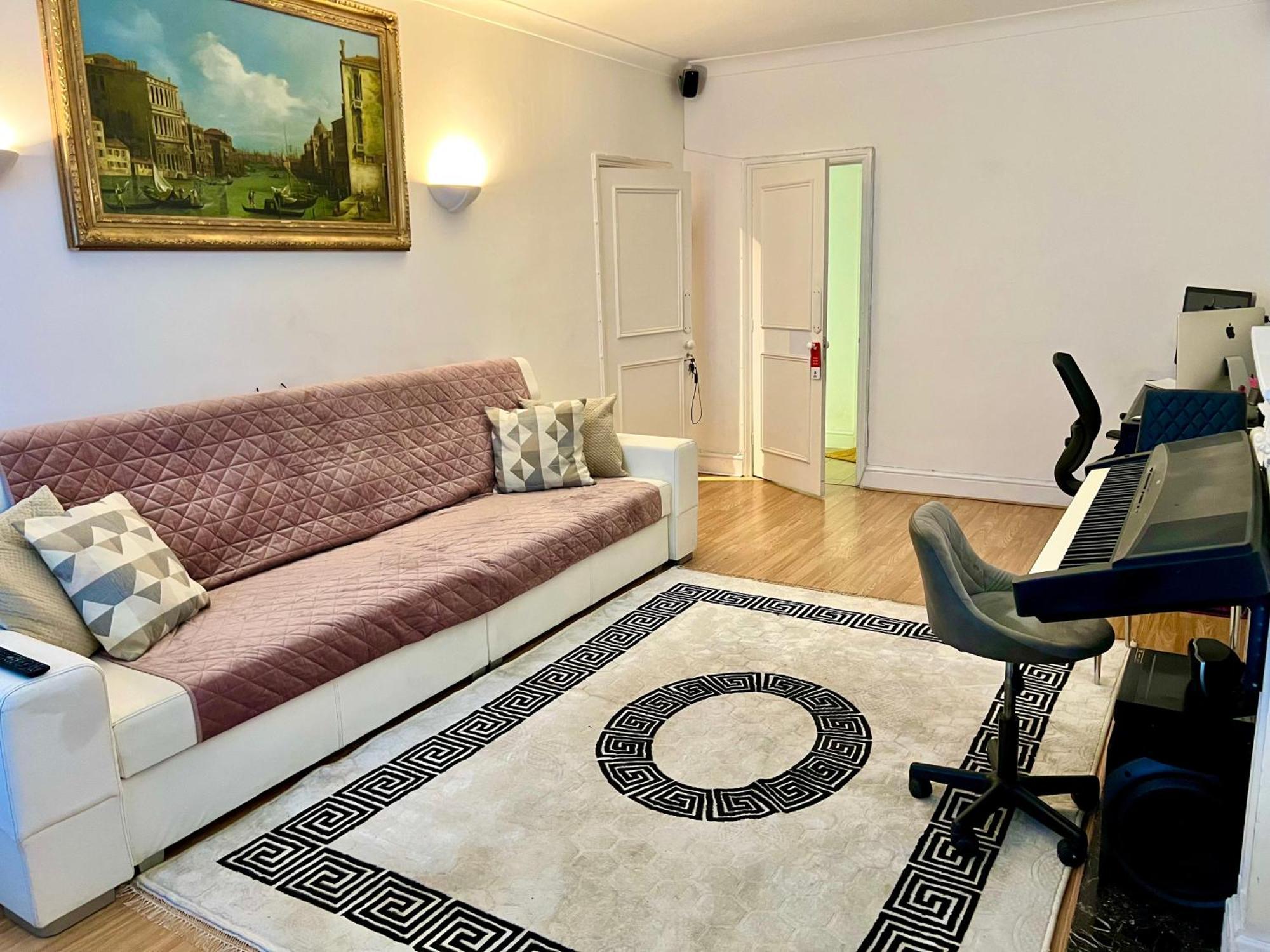Knightsbridge One Bedroom Flat * Londen