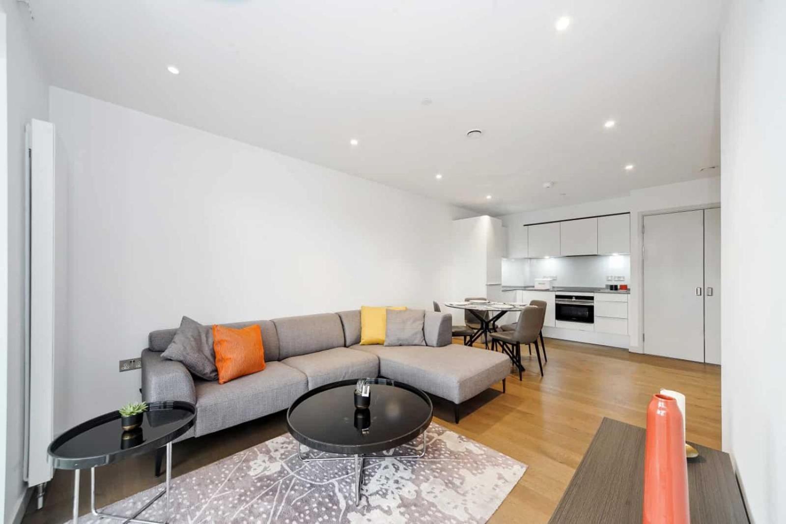 Wonderful Luxury 2br Oasis In Enctre Londen