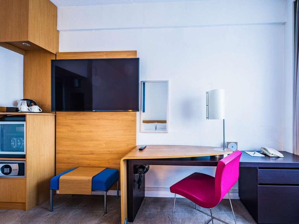 Novotel West Hotel London