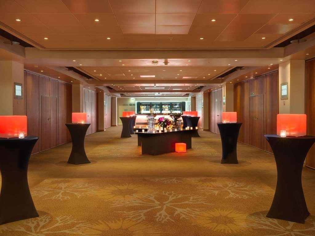 Novotel West London