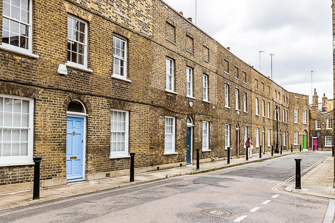 Renovated Historic & Garden In Enclave Ferienhaus London