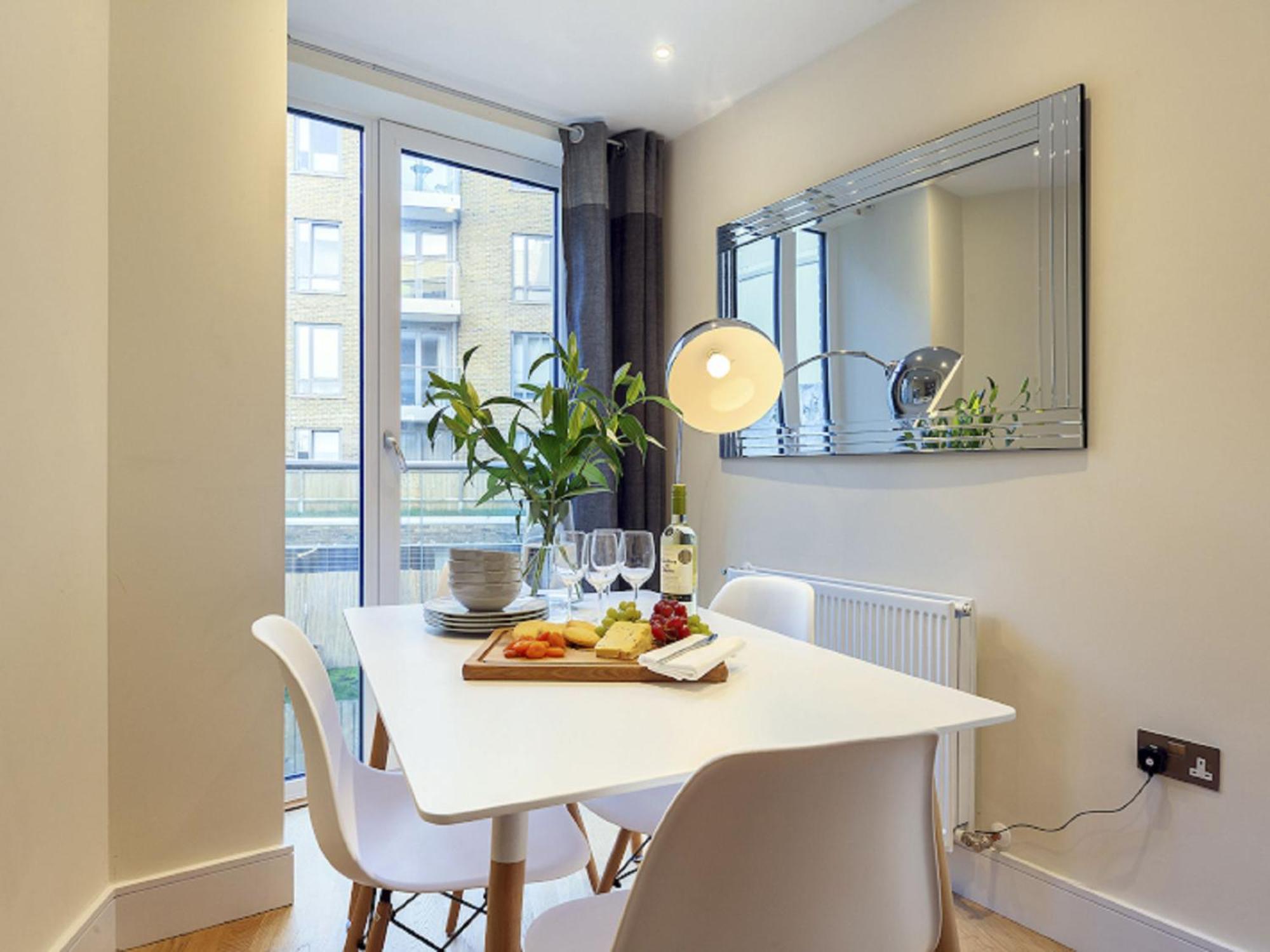 Indescon Square- Canary Wharf By Interhome London