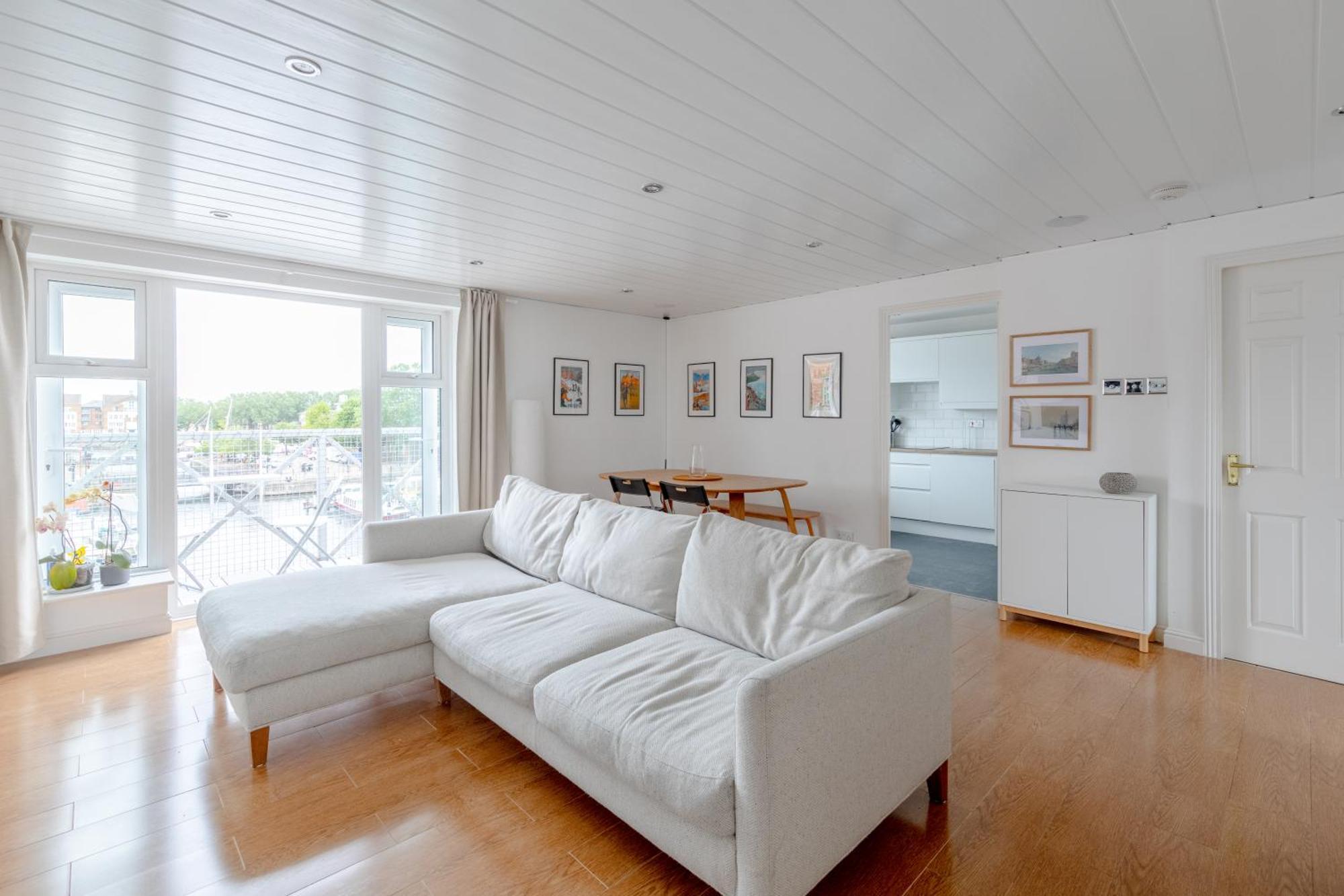 2bd Flat With Views Of Canary Wharf - Rotherhithe