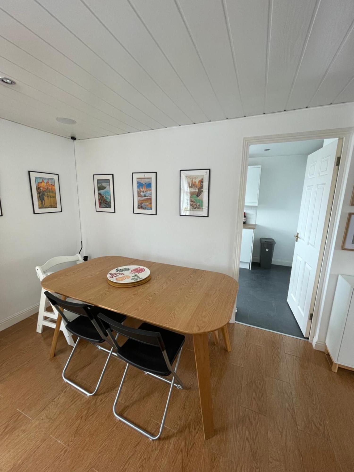 2bd Flat With Views Of Canary Wharf - Rotherhithe