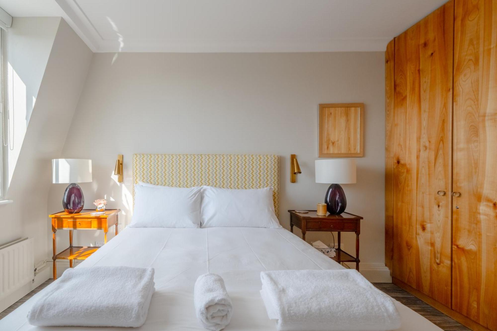 Apartment Beautifully Decorated 1bd Oasis - Earl's Court!