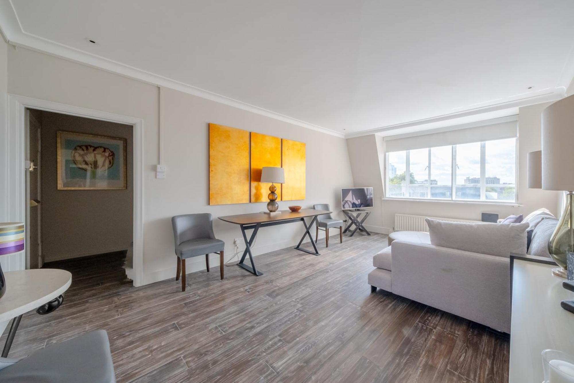 Apartment Beautifully Decorated 1bd Oasis - Earl's Court!