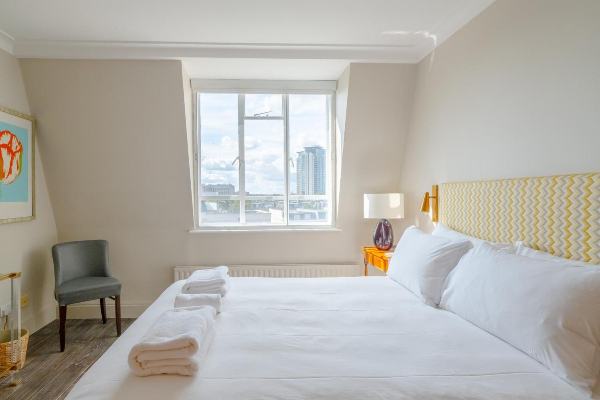 Beautifully Decorated 1bd Oasis - Earl's Court! Apartment *