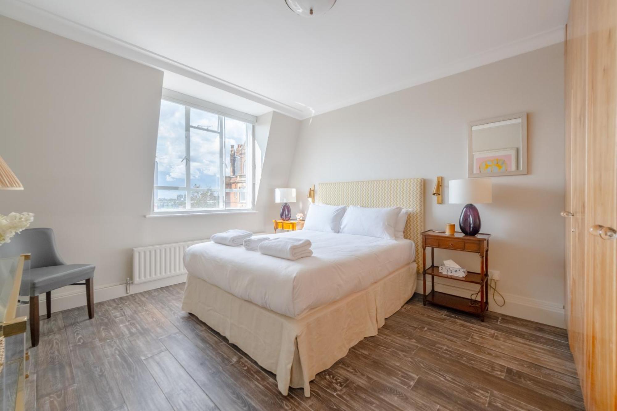 Beautifully Decorated 1bd Oasis - Earl's Court! Apartment London