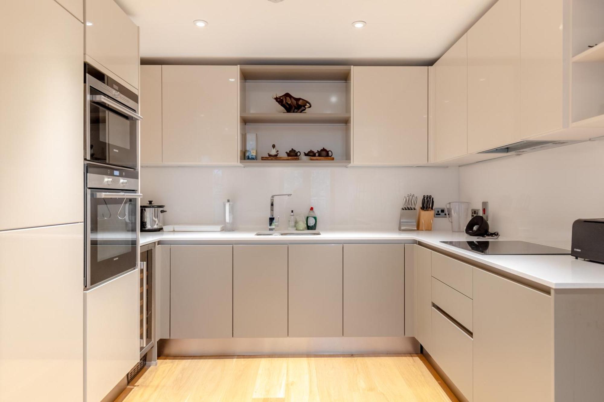 Stylish & Modern 1bd Flat - Chancery Lane!